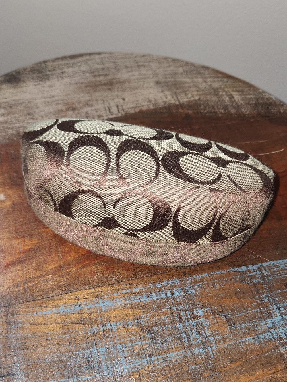 Coach Sunglass Signature Brown Case